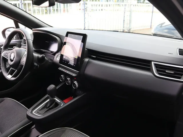 Mitsubishi Colt 1.6 HEV Intense+ Adaptive Cruise | Keyless | All Seasons