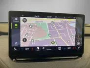 Škoda Enyaq iV 60 180pk · SOH 96,1% · 360 Camera · Inklap. Trekhaak · Matrix LED · Stuur- & Stoelverwarming · Elek. Bestuurdersstoel · Keyless ·