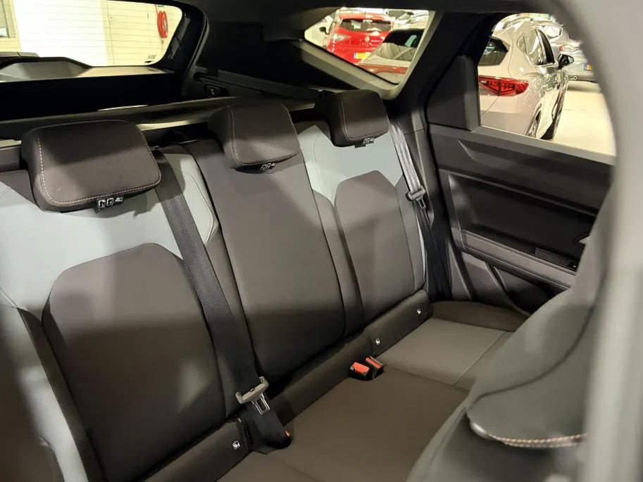 Dacia Bigster 155PK Hybrid Extreme Automaat | 1e eigenaar | 360 Camera | Stoelverwarming | Adaptive Cruise Control | Schuif/Kantel Dak | Climate Control | Apple CarPlay/Android Auto | Digital Cockpit |