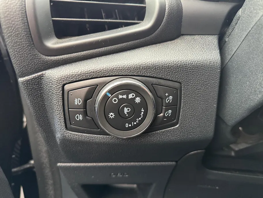 Ford EcoSport 1.0 EcoBoost ST-Line | 17' lichtmetalen velgen | Winter pack | Parkeersensor achter | Navigatie via carplay | Apple carplay & Android auto | privacy glas | Bovag garantie |
