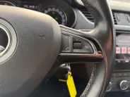 Škoda Octavia Combi 1.5 TSI Greentech Ambition Business | Automaat | Navigatie | Apple carplay & Android auto | Parkeersensoren voor en achter | Achteruitrijcamera | Elektr. achterklep | Afneembare trekhaak | Stoelverwarming voor | Bovag garantie |