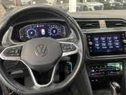 Volkswagen Tiguan 1.4 TSI eHybrid Life Business · Camera · Apple/Android Car Play · Wegklapbare Trekhaak · P-Sensoren · Stoel-& Stuurverwarming · 18'' Inch ·