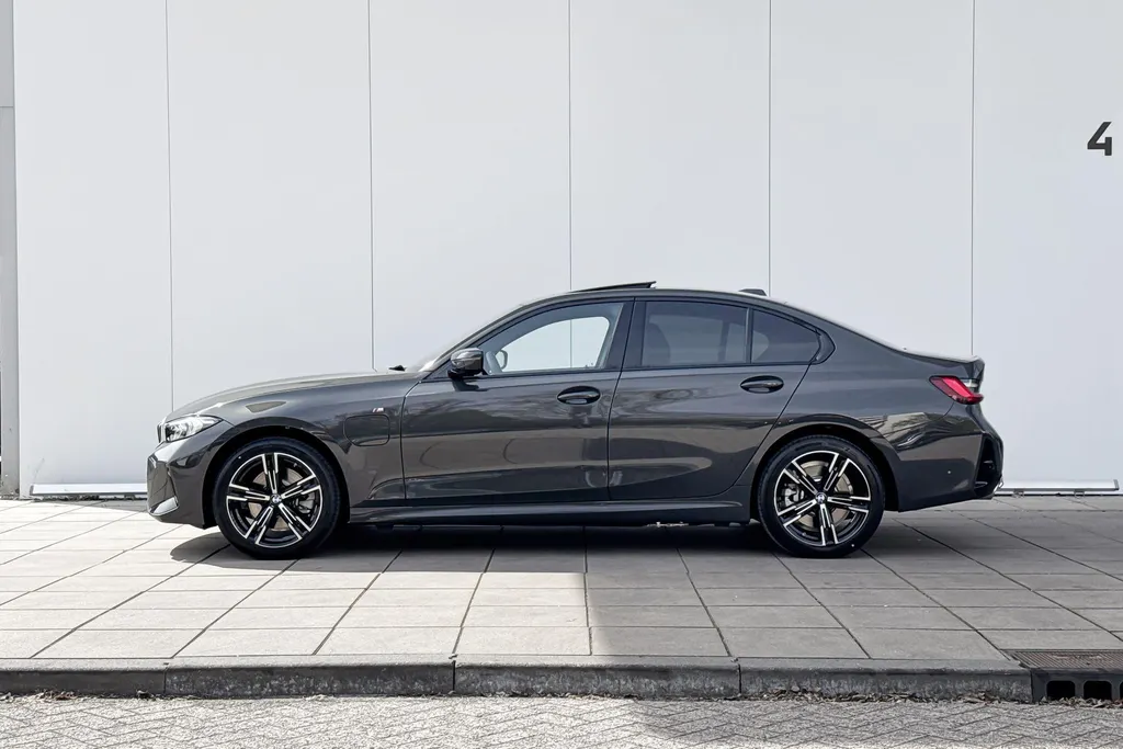 BMW 3 Serie Sedan 330e