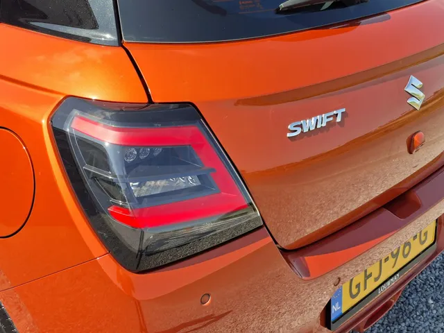 Suzuki Swift 1.2 Comfort Smart Hybrid AIRCO | CRUISE | NAVI | rijklaarprijs!!