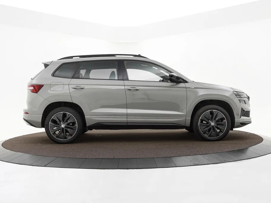 Škoda Karoq 1.5 TSI 150pk DSG ACT Sportline Business · Panoramadak · Camera · Cruise Control · Apple/Android Car Play · 18'' Inch ·