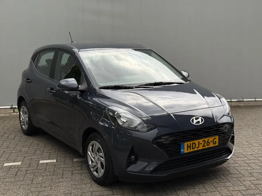 Hyundai i10 1.0i Aut Comfort Smart/ AUTOMAAT / Navigatie + Camera / Cruisecontrol! /