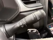 Renault Captur 1.3 mild hybrid 160 *Automaat*Navi via Carplay*Camera*Parkeersensoren*Stoelverwarming*Cruise Control*Zeer nette auto!