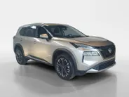 Nissan X-Trail 1.5 e-Power Tekna Plus *Nappa lederen bekleding*beidevoorstelen stoelgeheugen*Navigatie*Applecarplay&Androidauto*Head-up display*Climate controle*360grd amera*pdc voor en achter*