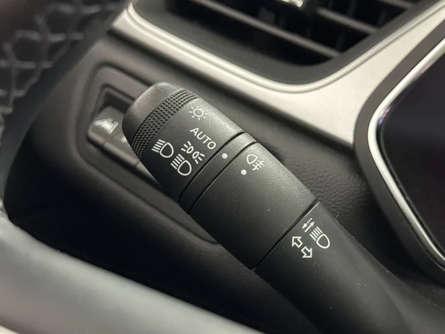 Renault Captur 1.6 E-Tech PHEV 160 Intens | Groot Scherm + Navigatie | Parkeercamera | Cruise Control