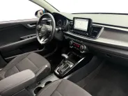 Kia Rio 1.0 T-GDi MHEV DynamicPlusLine | Automaat | Cruise Control | Climate Control | Camera | Navigatie | LM Velgen | Privacy Glass | Trekhaak |