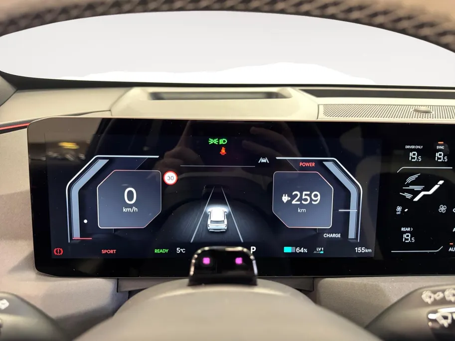 Kia EV5 GT-PlusLine 81.4 kWh | Informeer naar beschikbaarheid | 505 km actieradius | 19' Inch velgen | NU €3000 inruilpremie + 500 korting KIA laadpaal