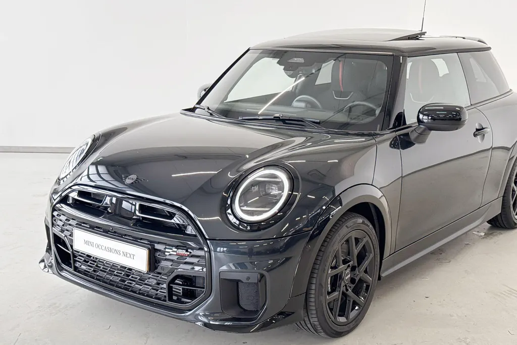 MINI Cooper 3-deurs 1.5 Cooper C John Cooper Works XL