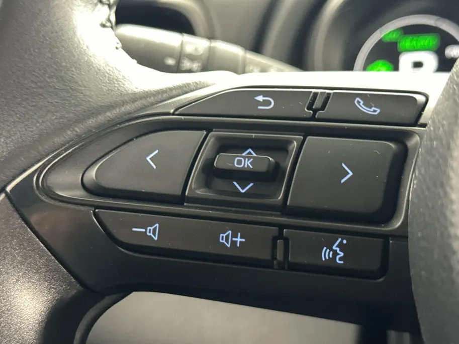 Toyota Yaris Cross 1.5 Hybrid Dynamic | Navigatie | 17'' L.M. Velgen | Adaptieve Cruise Control