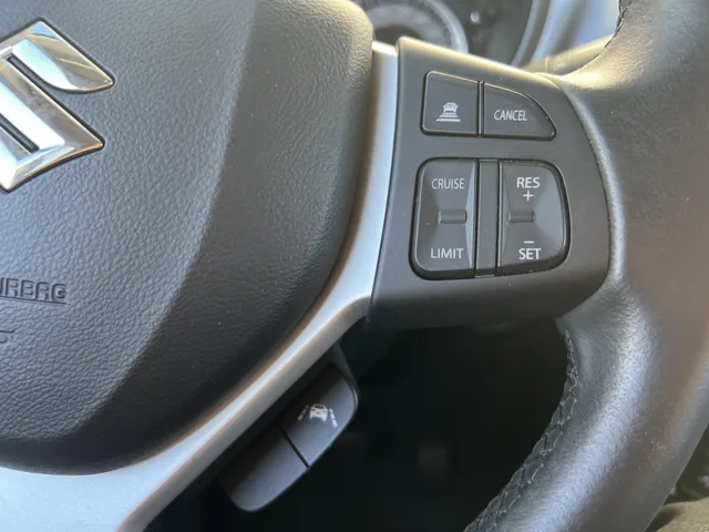 Suzuki Vitara 1.5 Hybrid Select Automaat | Trekhaak | All Season Banden | Lage Kilometerstand | Apple Carplay & Android Auto