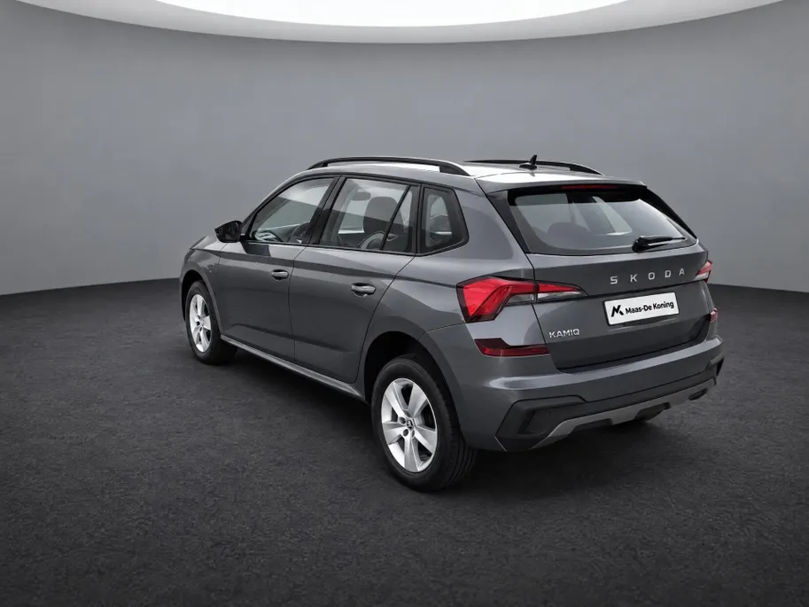 Škoda Kamiq Selection 1.0 TSI 85 kW / 115 PK SUV 6 versn. Hand | Metallic Lak | 16'' Lichtmetalen Velgen | Privatelease 369,- PM | 1.000,- inruilpremie