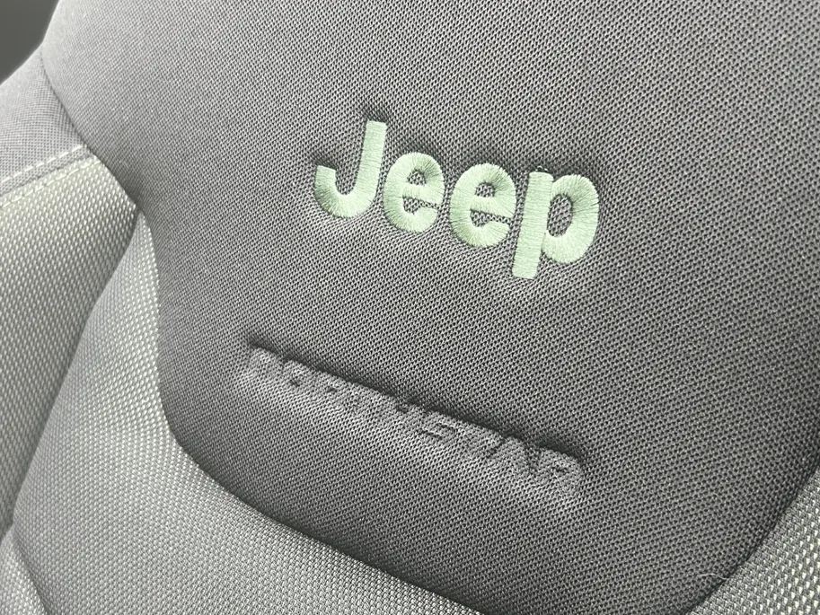 Jeep Renegade 4xe 240 PK Hybrid North Star | Pano | Safety | Winter | 18'