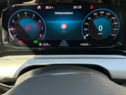 Volkswagen Golf Variant 1.0eTSI/110PK Life DSG · Navigatie · Camera + Parkeersensoren · Apple/Android Car Play · Stoelverwarming · Elektrische stoelverstelling ·