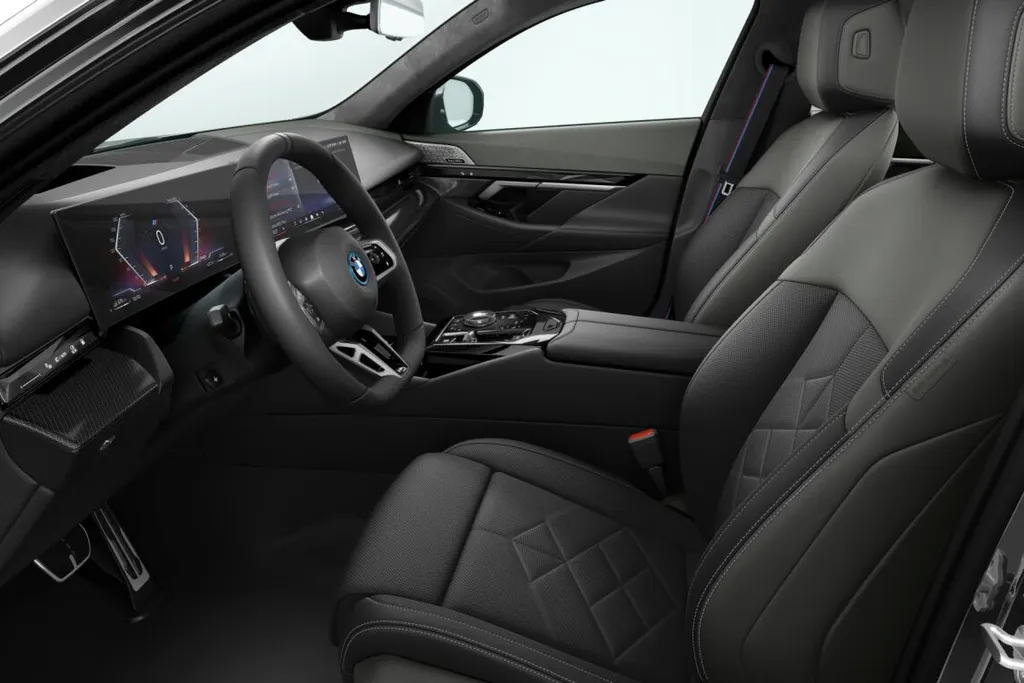 BMW 5 Serie Sedan 550e xDrive M Sport Pro Edition