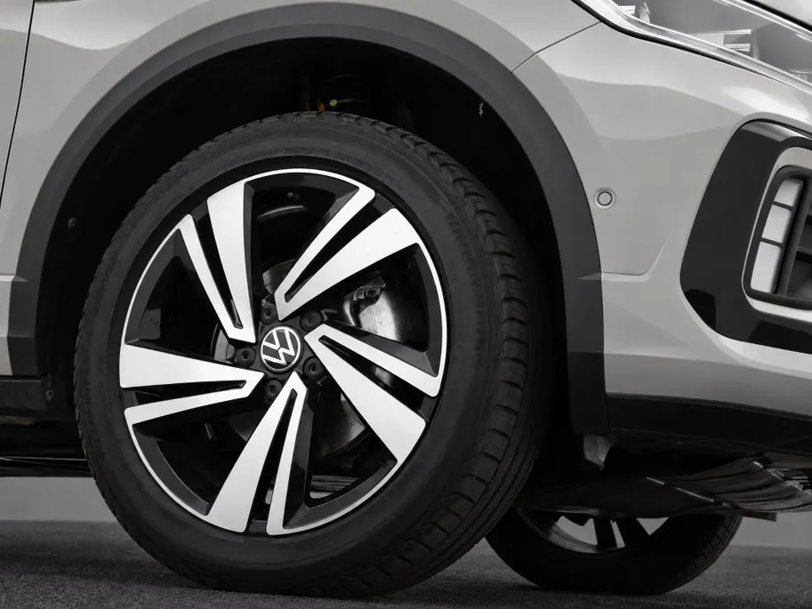 Volkswagen T-Roc 1.5 TSI 150pk DSG R-Line · Camera · Keyless · Dodehoeksensor · Stoelverwarming · ACC · Elek. Achterklep · 18'Velgen · Garantie t/m 19-02-2027