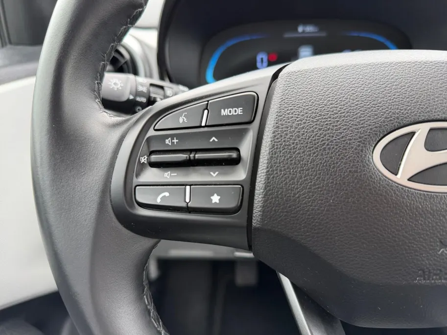 Hyundai i10 1.0 Premium | Climate Control | Achteruitrijcamera | Navigatie | Parkeersensoren achter | Apple Carplay/ Android Auto
