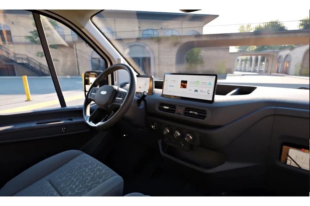 Ford Transit City 330 GB Trend L2H2 56 kWh 150 pk FWD | 12,3 scherm met apple car play & android auto | Adaptive cruise control | Parkeersensoren voor en achter | Achteruitrijcamera | Bijrijdersbank | Vanaf heden bestelbaar! - Bezichtigen vanaf Q4-2026