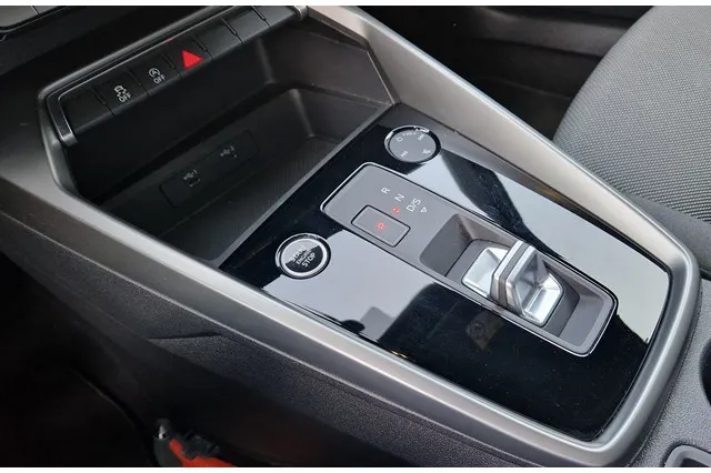 Audi A3 Sportback 30 TFSI 110pk MHEV S-tronic Advanced Edition - Virtual cockpit