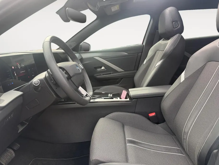 Opel Astra Sports Tourer 1.6 Turbo Plug In Hybrid GS | Panoramadak | HUD | Adapt. Cruise Control | Voorstoelen verwarmd | Elektr. kofferklep | 360 camera | 12 maanden garantie