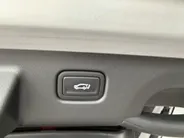 Hyundai Kona EV Fashion 64 kWh Camera