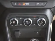 Dacia Sandero Stepway 1.0 TCe 90 Journey | BTW Auto | Camera | Clima | Dodehoek detectie | Parkeersensor v+a | Navi | Apple Carplay | Android Auto | LED | 16' LM |