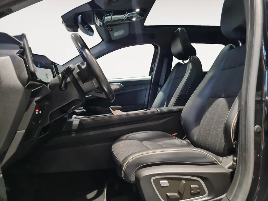 Renault Austral 1.2 E-Tech full hybrid 200 iconic * Panorama Dak  * Cruise Control Adaptief * Trekhaak Afneembaar * 360 Camera * Carplay * Winterpack * LM Velgen * 12 Maanden BOVAG Garantie *