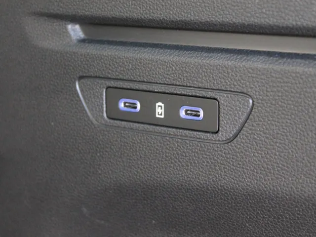 Renault Espace E-Tech full hybrid 200 esprit Alpine 7p. | Pack Privilege | Pack 360 camera | Pack Light en Sound | NIEUW OP VOORRAAD