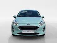Ford Fiesta 1.0 EcoBoost Titanium | Dealer onderhouden | 1e eigenaar | Adapt. Cruise control | Parkeersensoren voor en achter | Achteruitrijcamera | Trekhaak | Navigatie | Apple carplay & Android auto | Voorruitverwarming | Privacy glas | Bovag garantie |