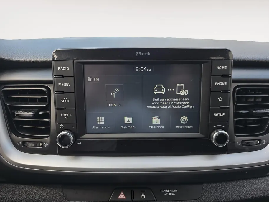 Kia Stonic 1.2 MPi ComfortPlusLine Navigator | Achteruitrijcamera | Apple/Android Carplay | Stoel en Stuurverwarming | Cruise control | 12 maanden garantie! |