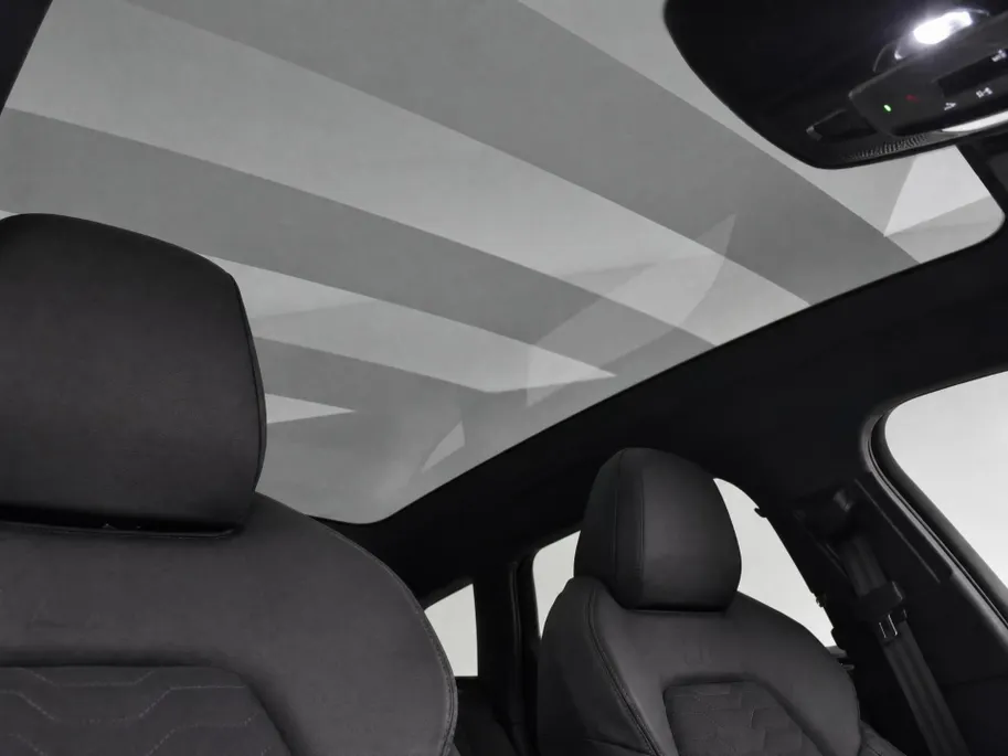 Audi A6 e-tron S edition 83 kWh 286 PK · Tech Pro · 21' LM Velgen · Bang & Olufsen Sound · Panorama-glasdak · Privacy glas · Head up display · Luchtvering · Servosluiting