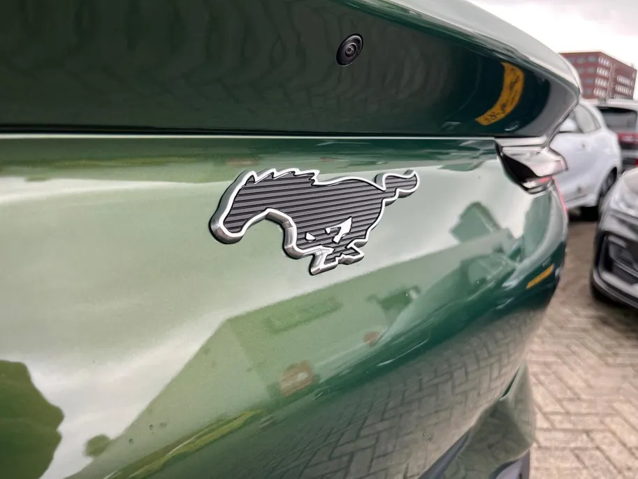 Ford Mustang Mach-E Extended Premium RWD 88 kWh | Op Voorraad | Snel Rijden | Financiering vanaf 2,99% Rente | Actiekorting tot €5000,- | 602 KM Rijbereik WLTP |