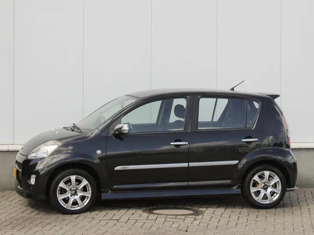 Daihatsu Sirion 2 1.3-16V Comfort | Airco | Lm-Velgen