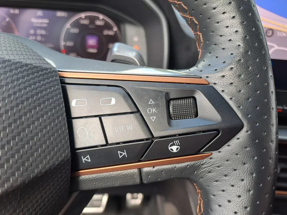 CUPRA Formentor 1.4 e-Hybrid VZ Copper Edition | Voorstoelen verwarmd | Automaat | ECC | Navi | Leer | Stuur verwarmd | Apple Carplay/Android Auto | Cruise control adaptief | SOH 93,6%