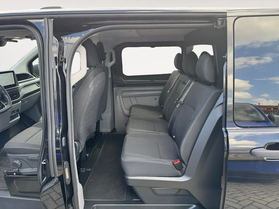 Ford Transit Custom 300 2.0 TDCI L2H1 Trend Dubbele Cabine 136 pk Automaat - 6 persoons | BPM VRIJ! | Adaptive Cruise Control | Dubbele schuifdeur | Achteruitrijcamera | Parkeersensoren |