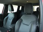 Jeep Renegade 4xe 240 PK Hybrid S | Leder | Navi | Winter | LED | Camera | 19'