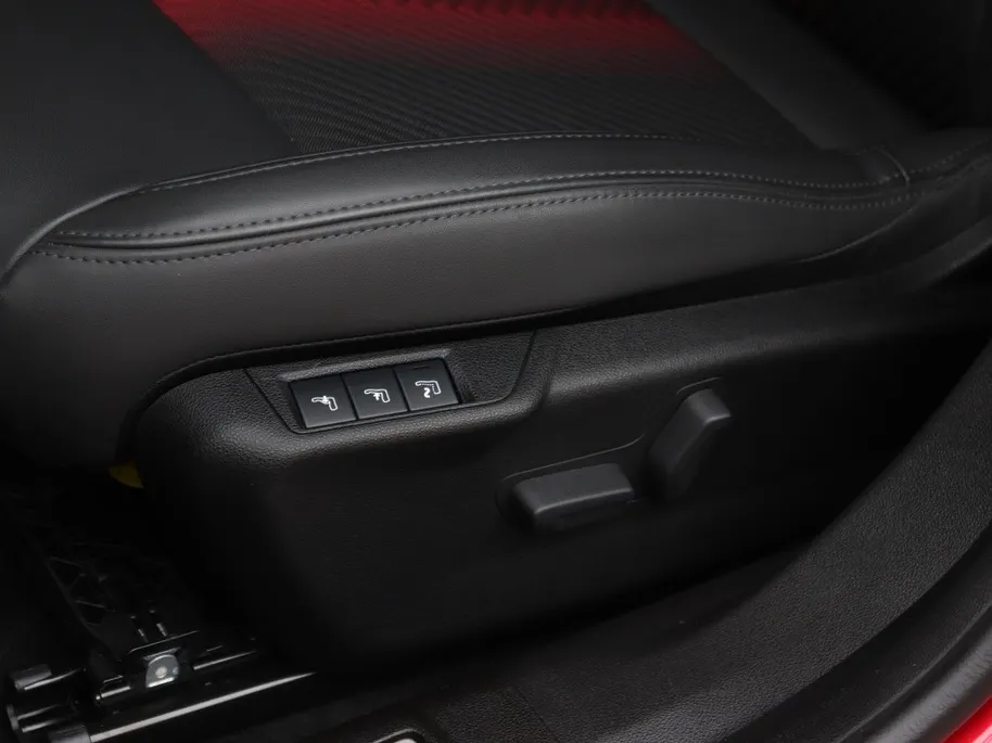 Alfa Romeo Junior 1.2 Turbo 136 PK Ibrida Speciale | Techno | Pano | Camera | Navi