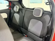 Renault Twingo 70PK SCe Collection | WEEKEND DEAL €7435,- 23 & 24-10 | Elektrisch Vouwdak | 1e Eigenaar | Bluetooth Audio & Telefoon | Snelheidsbegrenzer | Leder Stuurwiel | LED Dagrijverlichting | USB | Centrale Deurvergrendeling | Elektrische Ramen & Spiegels |