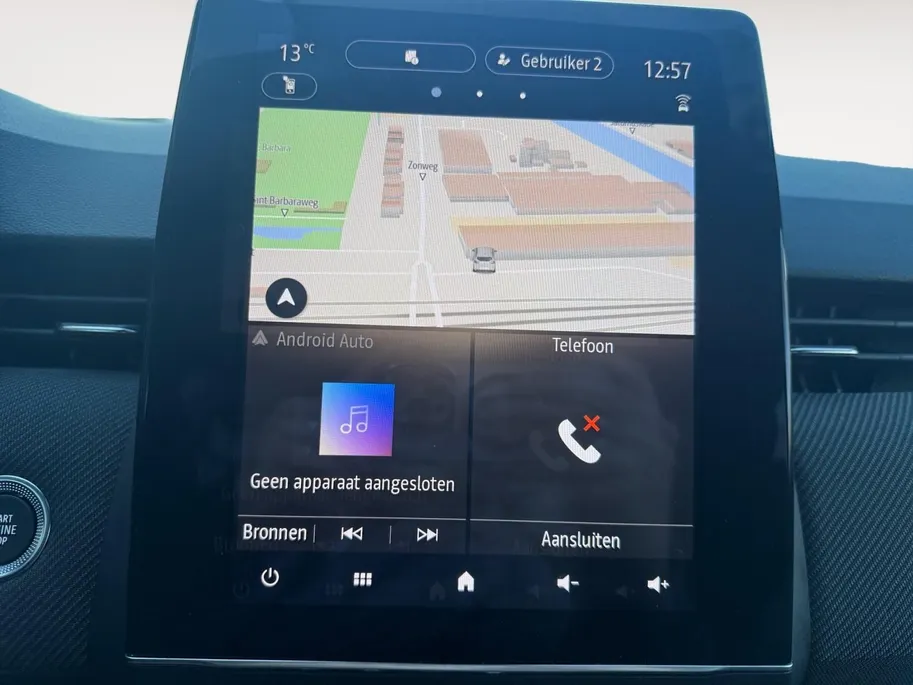 Renault Clio 1.6 E-Tech Full Hybrid 145 esprit Alpine AUTOMAAT NAVI AIRCO CAMERA APPLE CARPLAY ANDROID AUTO ADAPTIEVE CRUISE CONTROLE 9.3 INCH SCHERM ZEER MOOIE AUTO DEALER ONDERHOUDEN