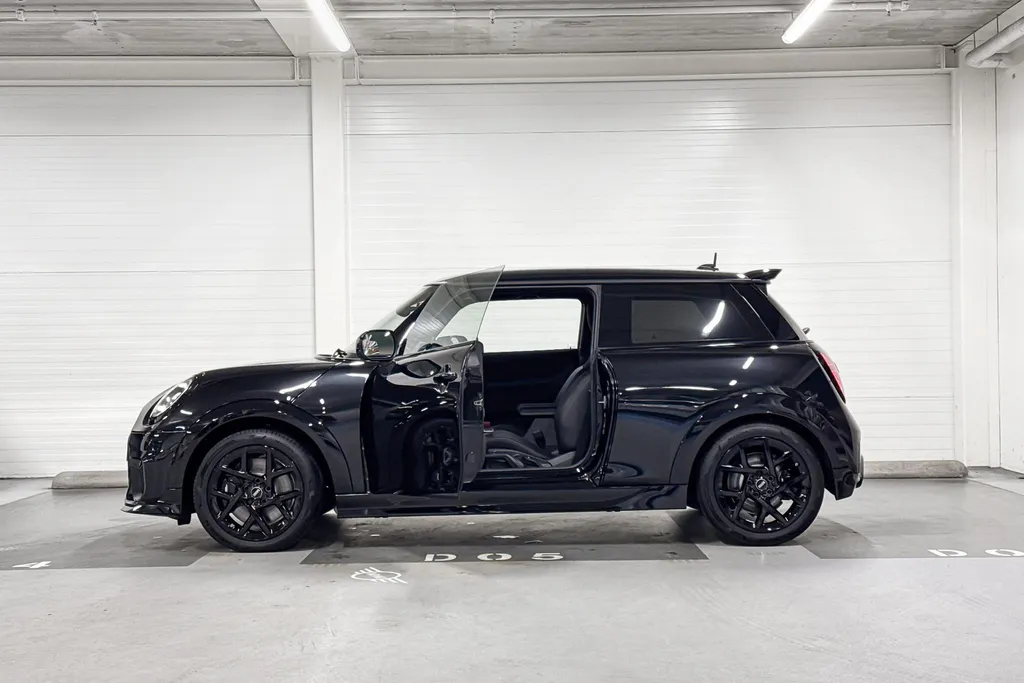 MINI Cooper 3-deurs C John Cooper Works