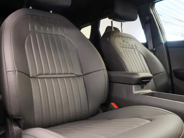 Kia Seltos 1.6 GDi Hybrid X-Line