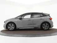 CUPRA Born Impulse 62 kWh 204pk · Camera · Keyless · Apple/Android Car Play · ACC · Stuurwielverwarming · Sportstoelen · 18'Velgen ·