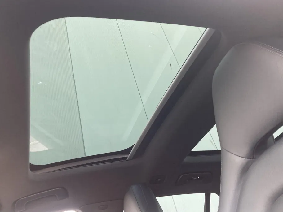 Porsche Panamera Sport Turismo 4 - 3.0 331 pk Sport Chrono - Panoramadak - Stoelverwarming  - Luchtvering - 21 inch lichtmetalen velgen