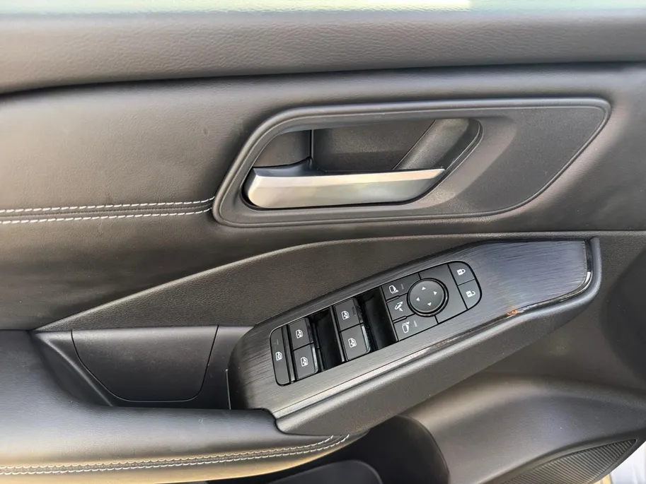 Nissan QASHQAI 1.3 MHEV Acenta | TREKHAAK | CLIMATE | PANO DAK | ACHTERUITRIJCAMERA | CARPLAY |