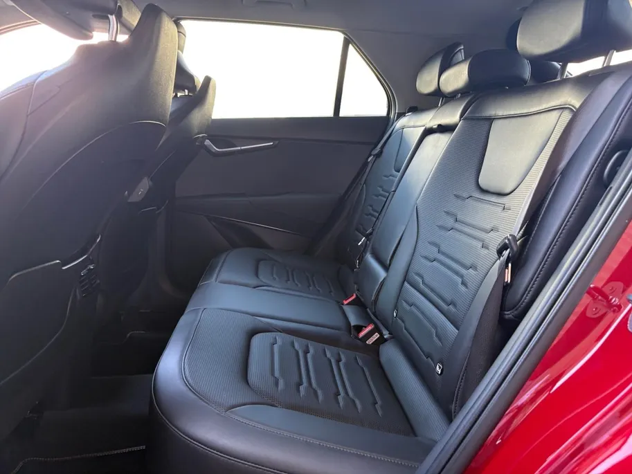 Kia Niro 1.6 GDi Hybrid DynamicPlusLine | Trekhaak | Schuifdak | Stoel en stuurverwarming | Dodehoekdetectie | Camera | verbruik 1 op 20!
