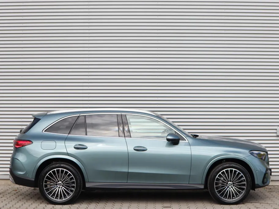 Mercedes-Benz GLC 300e 4MATIC Business Solution AMG