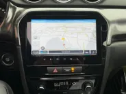 Suzuki Vitara 1.5 Hybrid Style 116PK AUTOMAAT SUNROOF! | Navigatie | Apple Carplay & Android Auto | Adaptive Cruise Control | Climate Control | Achteruitrijcamera | Parkeersensoren voor & achter | Stoelverwarming |